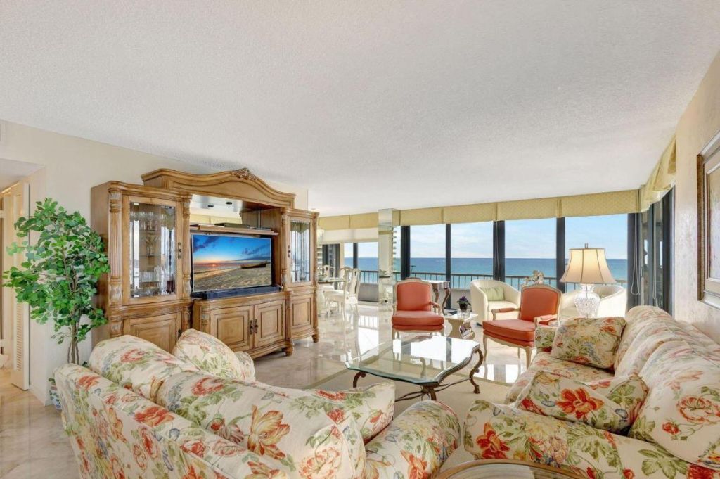 5540 N Ocean Drive, Unit 15-B, Singer Island, FL 33404 Photo