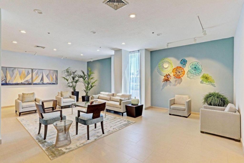 5540 N Ocean Drive, Unit 15-B, Singer Island, FL 33404 Photo