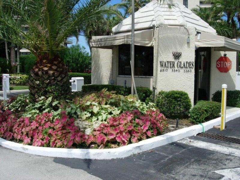 5540 N Ocean Drive, Unit 15-B, Singer Island, FL 33404 Photo