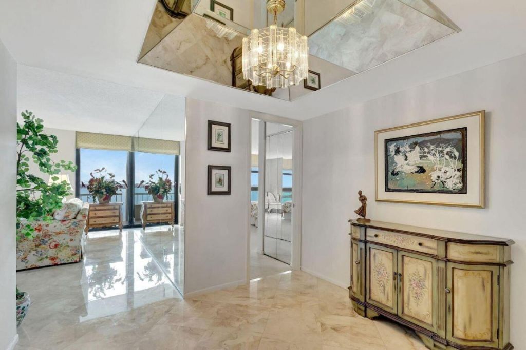 5540 N Ocean Drive, Unit 15-B, Singer Island, FL 33404 Photo