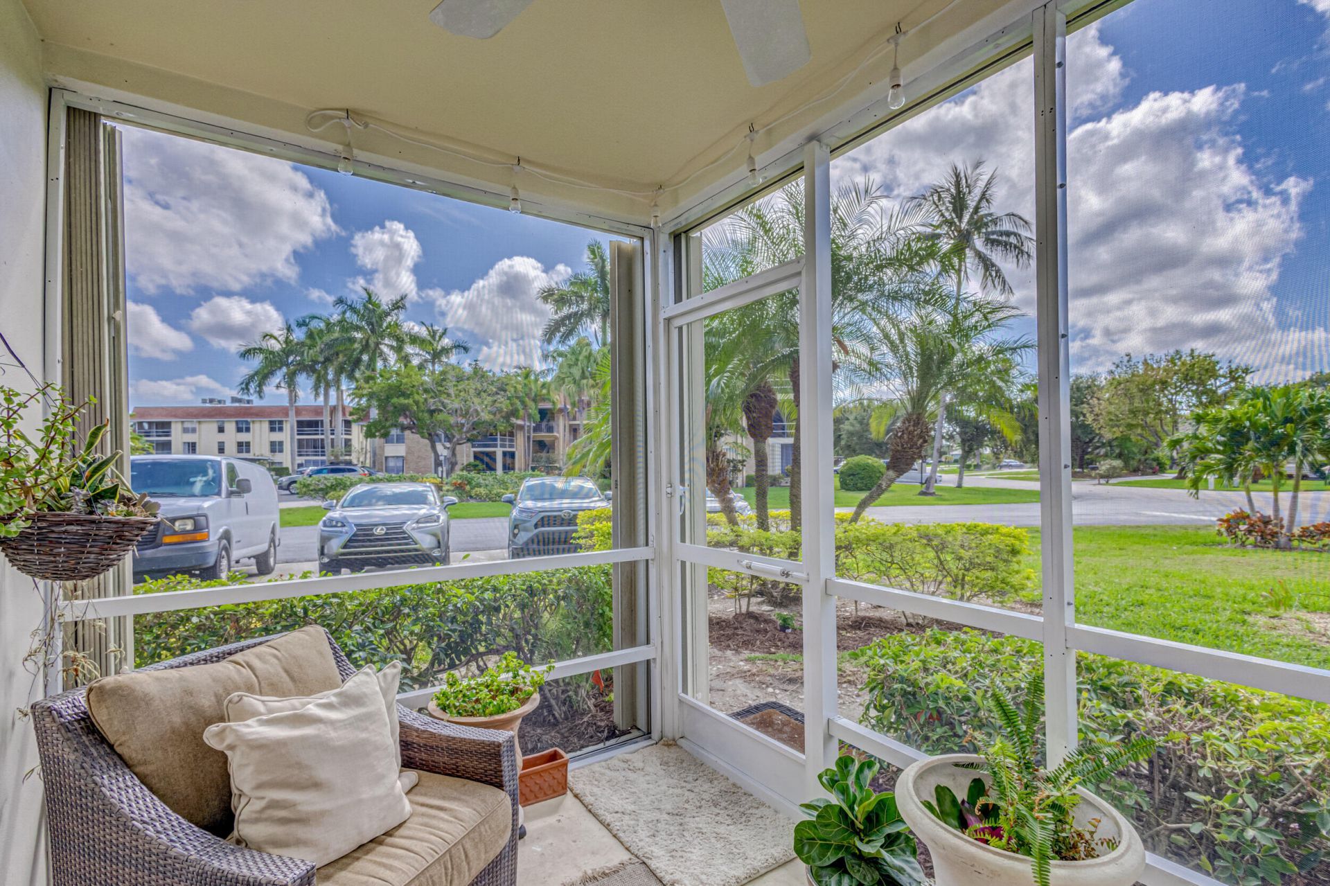 5560 Tamberlane Circle, Unit 127, Palm Beach Gardens, FL 33418 Photo
