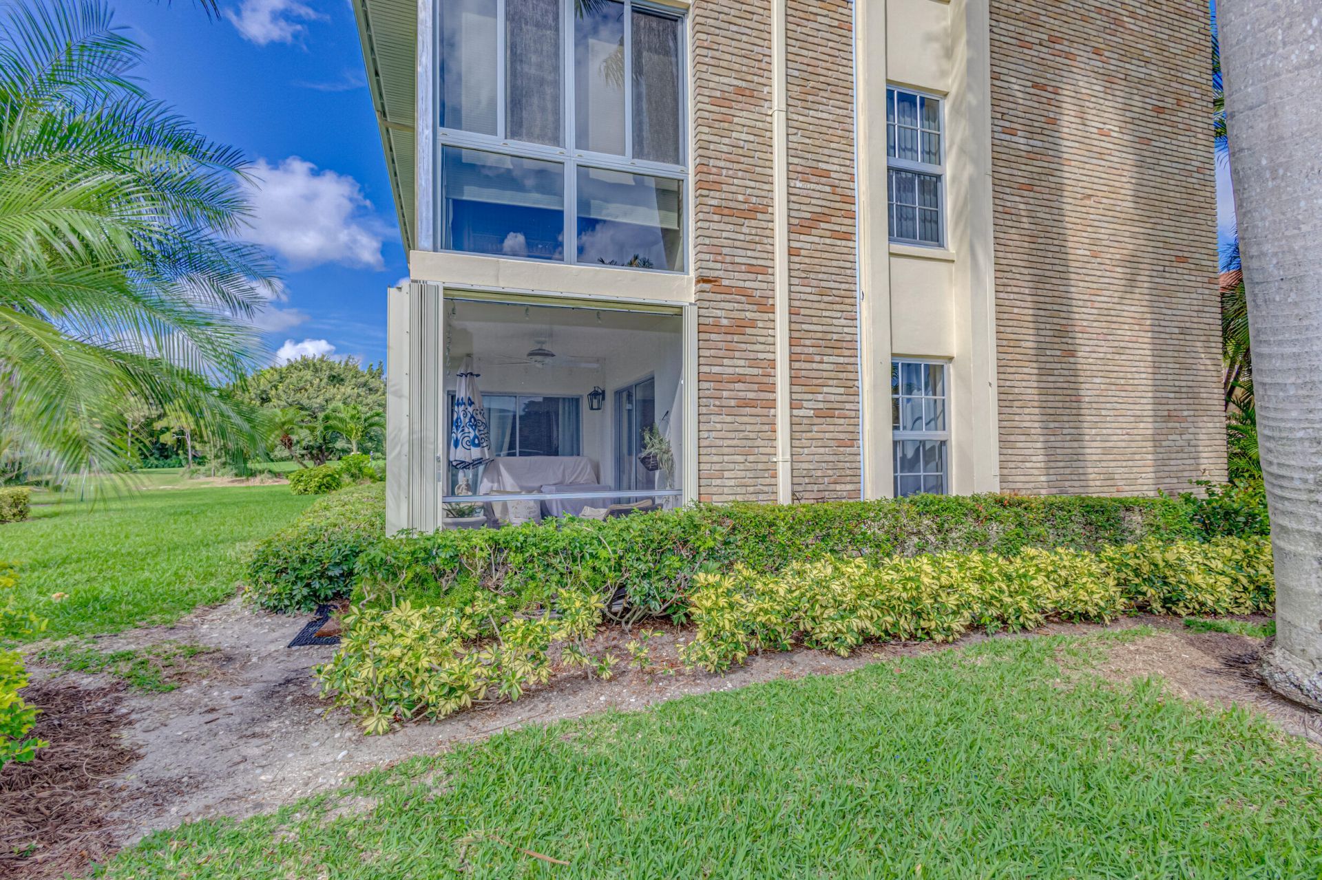 5560 Tamberlane Circle, Unit 127, Palm Beach Gardens, FL 33418 Photo