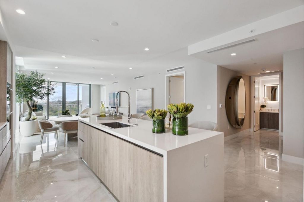 475 E Royal Palm Road, Unit 605, Boca Raton, FL 33432 Photo