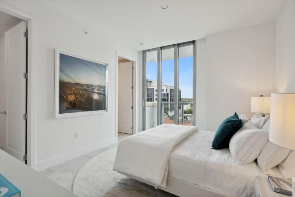 475 E Royal Palm Road, Unit 605, Boca Raton, FL 33432 Photo