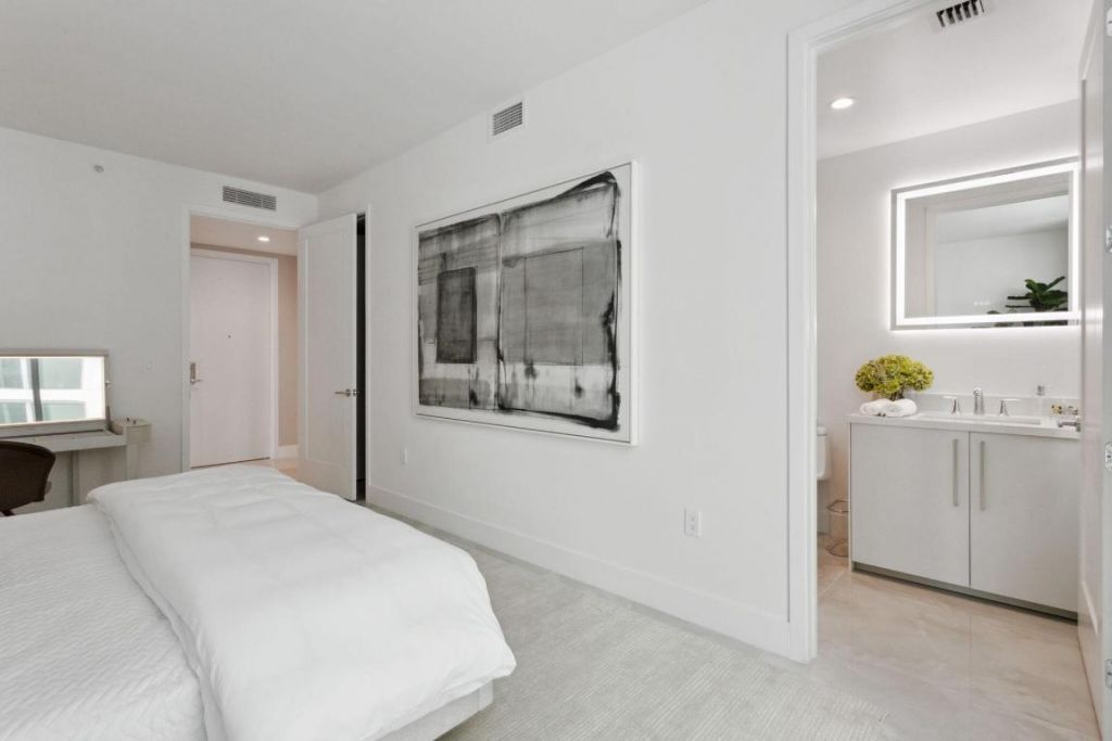 475 E Royal Palm Road, Unit 605, Boca Raton, FL 33432 Photo