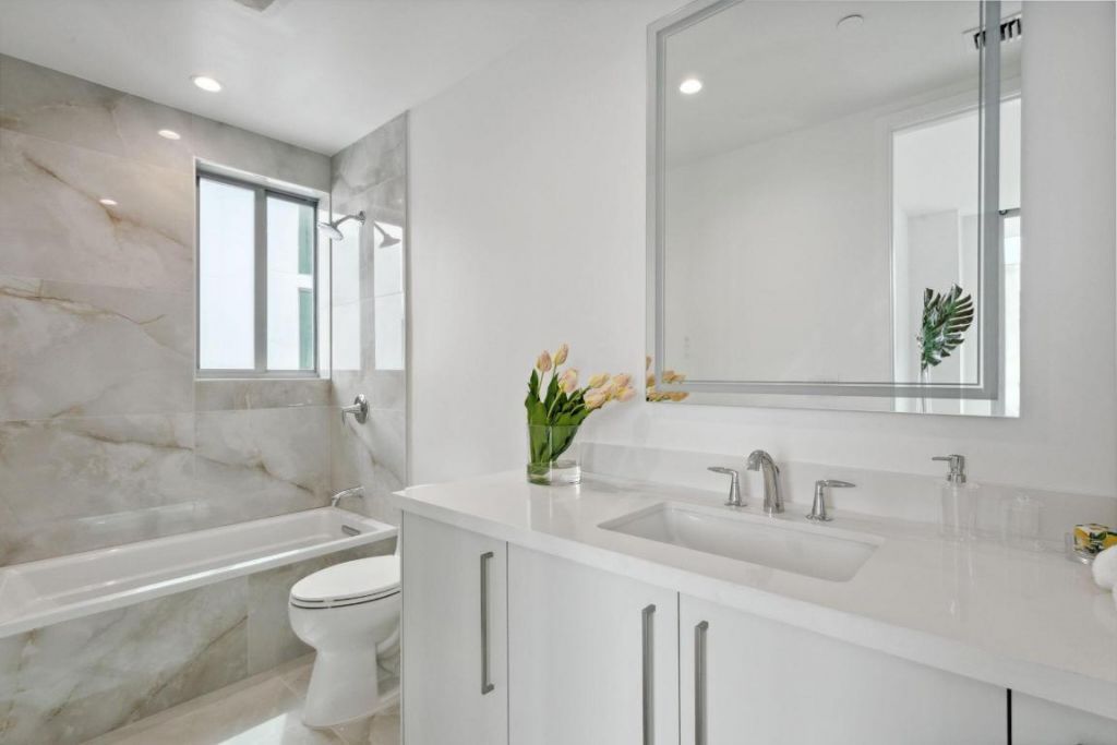 475 E Royal Palm Road, Unit 605, Boca Raton, FL 33432 Photo