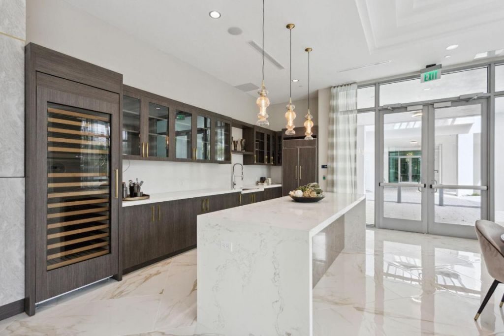 475 E Royal Palm Road, Unit 605, Boca Raton, FL 33432 Photo