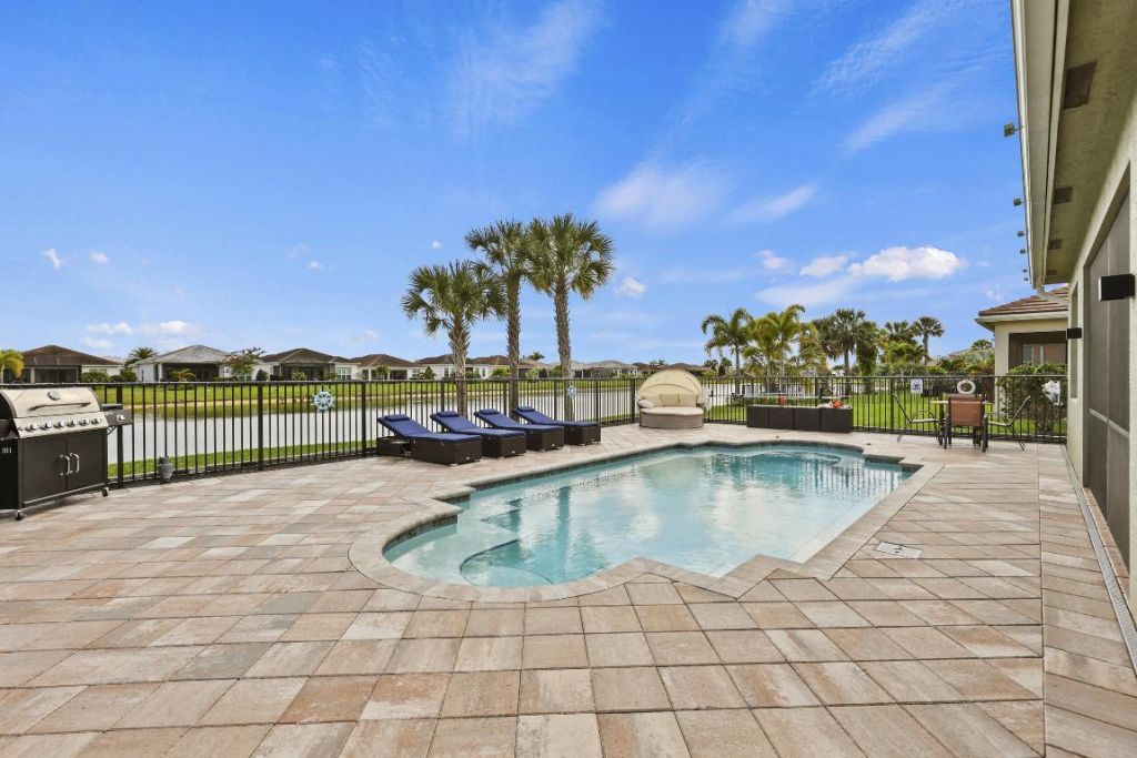 8735 SW Vico Way, Port Saint Lucie, FL 34987 Photo