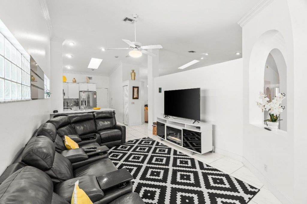 9707 Harbour Lake Circle, Boynton Beach, FL 33437 Photo