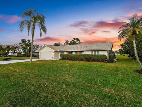 3881 SE Fairway W, Stuart, FL 34997