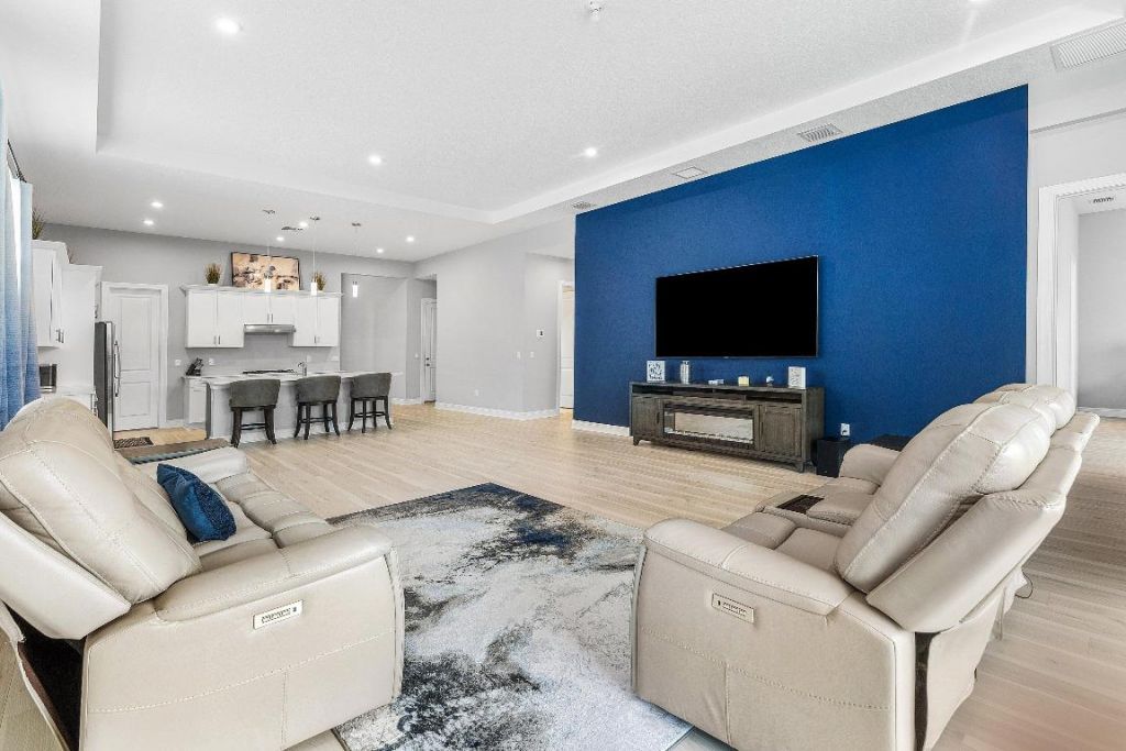 2752 SE Ashfield Drive, Port Saint Lucie, FL 34984 Photo