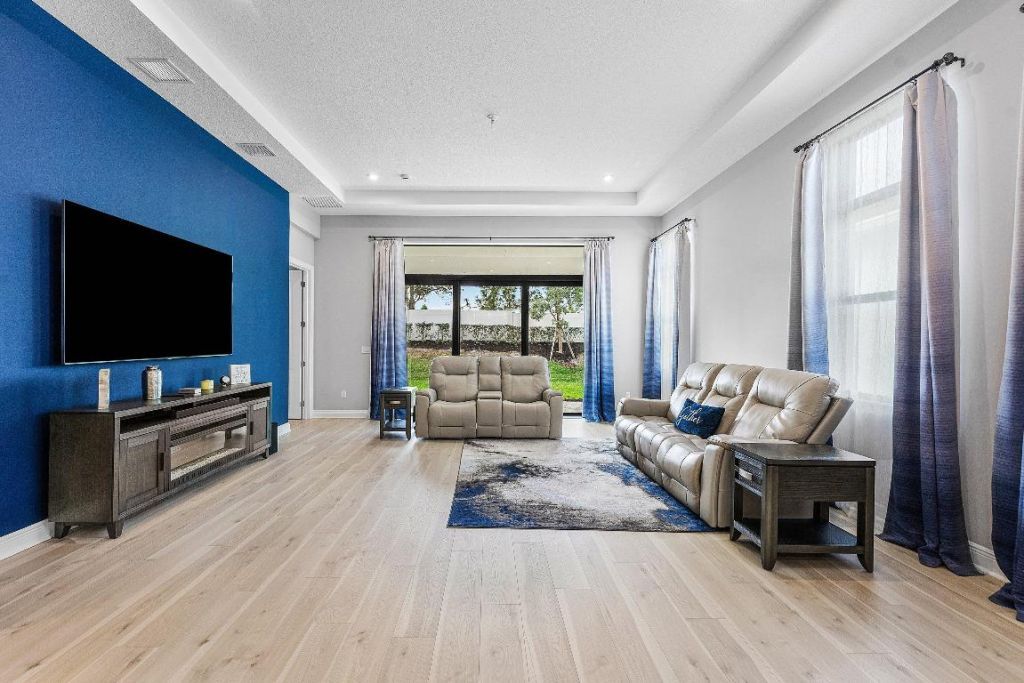 2752 SE Ashfield Drive, Port Saint Lucie, FL 34984 Photo