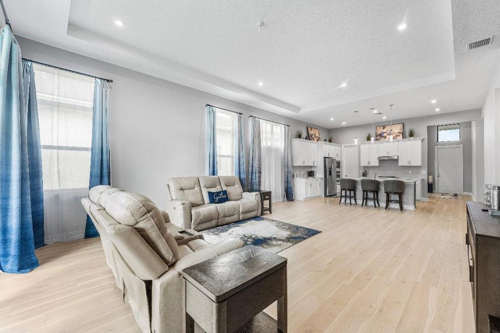 2752 SE Ashfield Drive, Port Saint Lucie, FL 34984 Photo