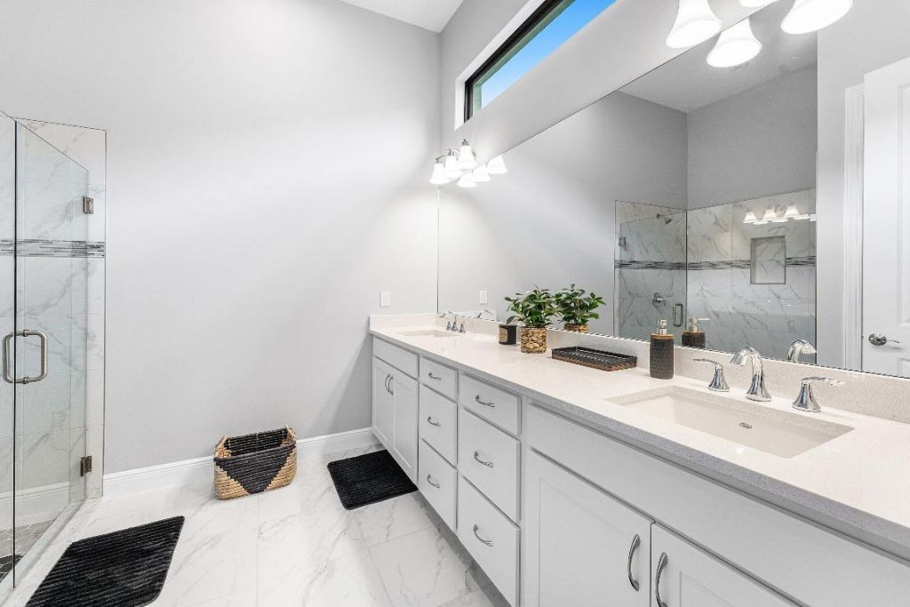 2752 SE Ashfield Drive, Port Saint Lucie, FL 34984 Photo