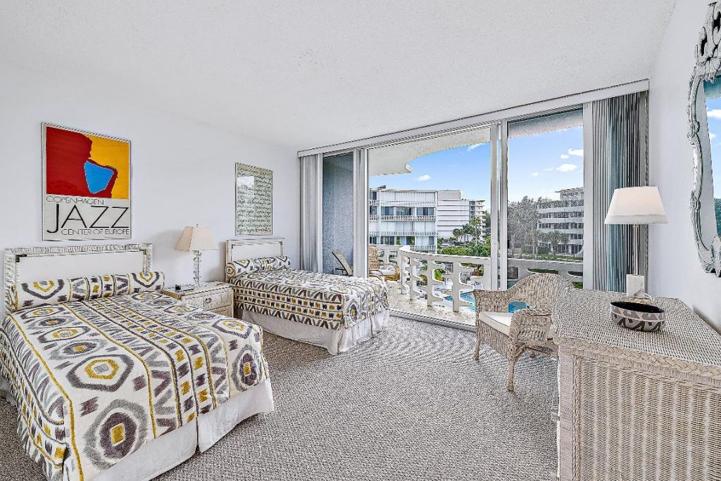 2760 S Ocean Boulevard, Unit 310, Palm Beach, FL 33480 Photo