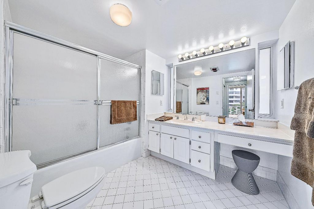 2760 S Ocean Boulevard, Unit 310, Palm Beach, FL 33480 Photo