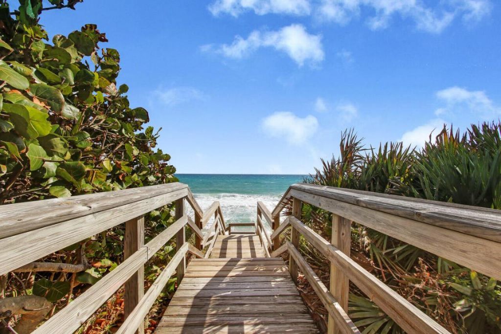 2760 S Ocean Boulevard, Unit 310, Palm Beach, FL 33480 Photo