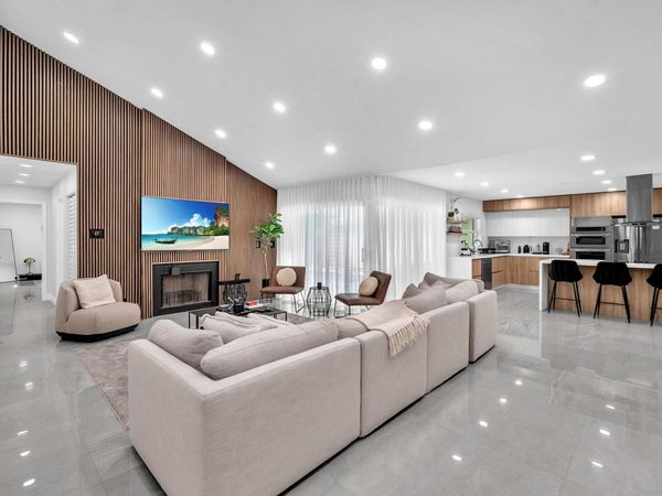 136 Greens Road, Hollywood, FL 33021