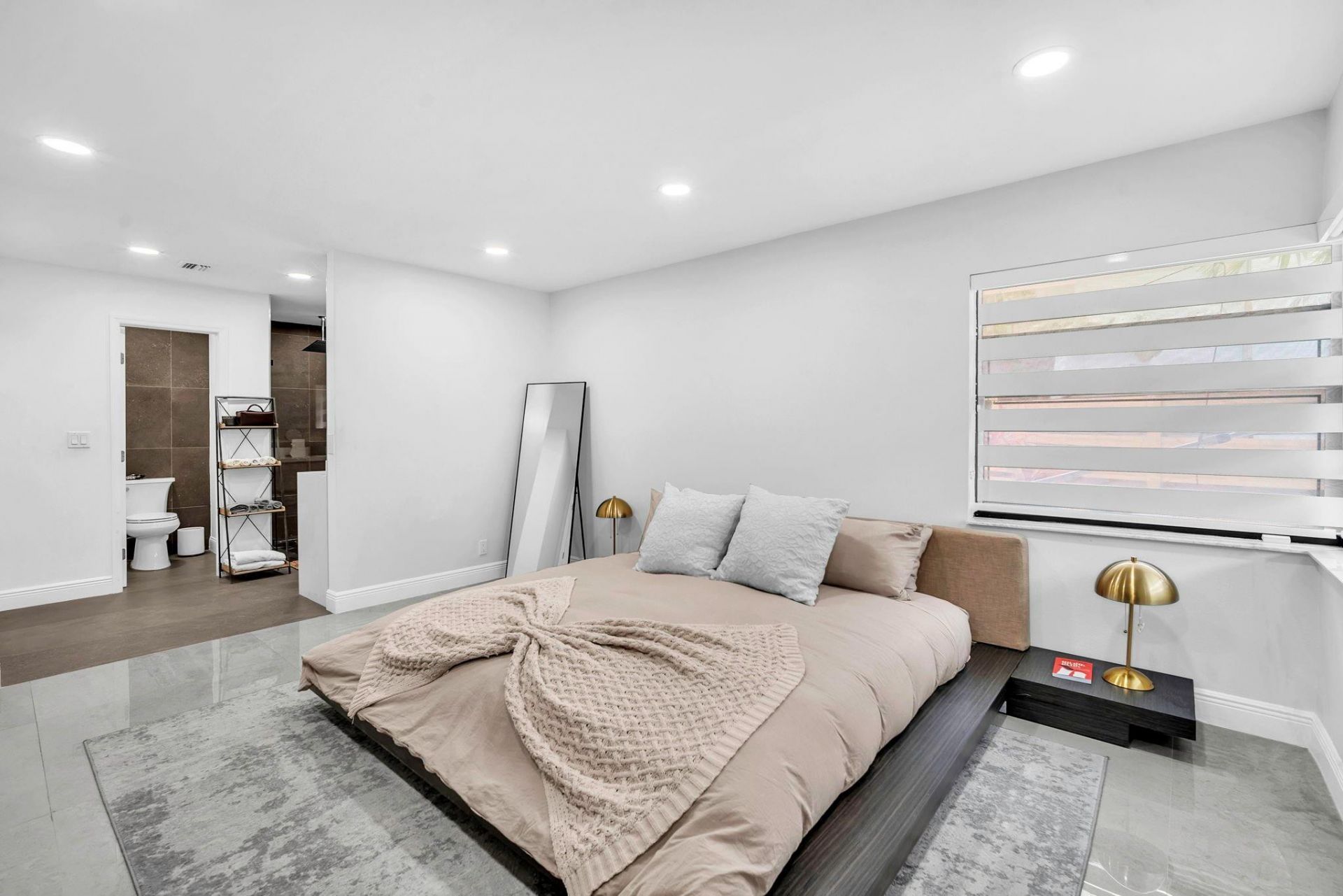 136 Greens Road, Hollywood, FL 33021 Photo