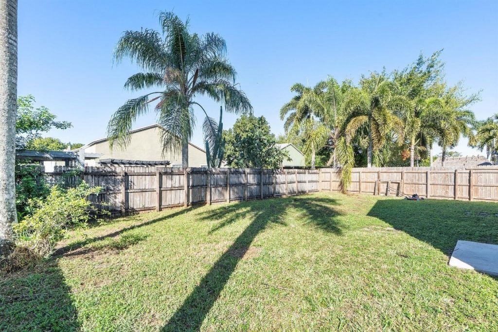 1001 SW 133rd Ter, Davie, FL 33325 Photo