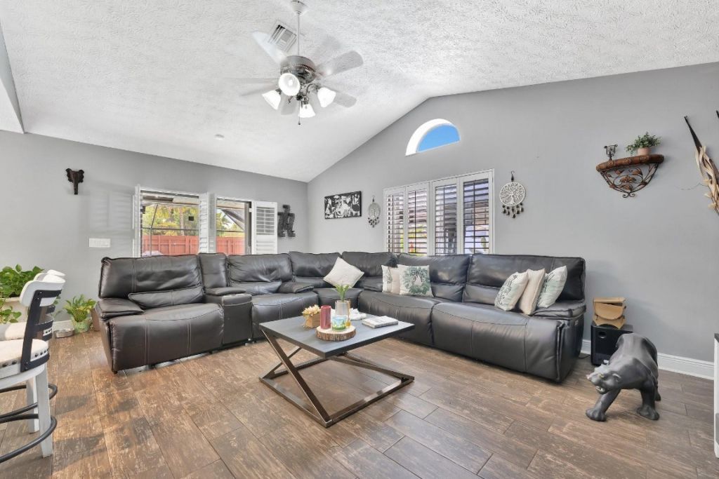 1221 SW 59th Avenue, Plantation, FL 33317 Photo