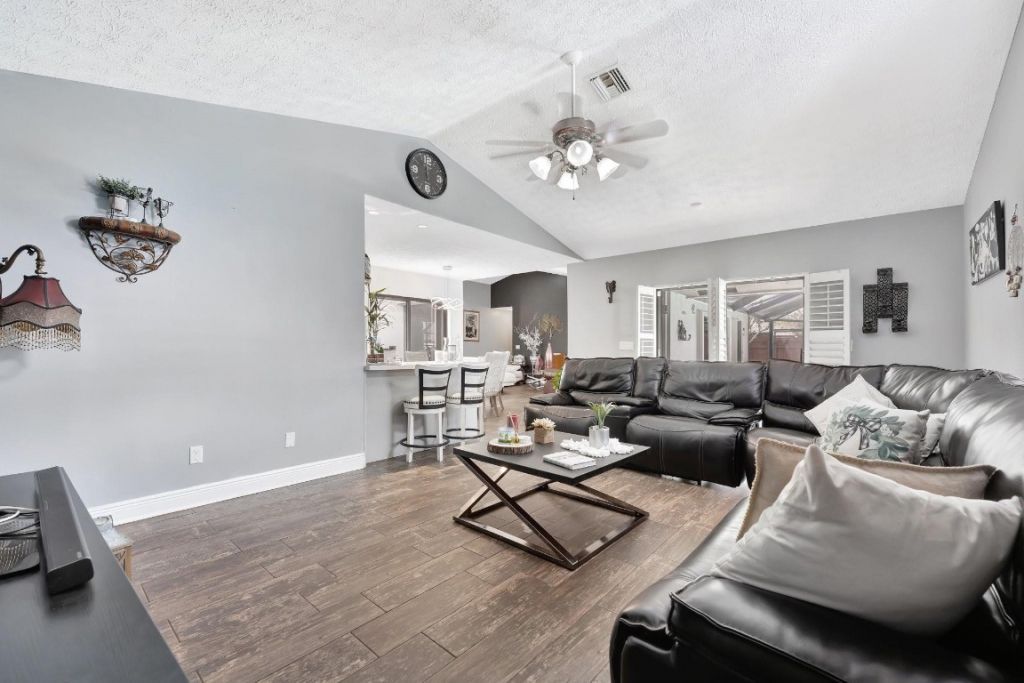 1221 SW 59th Avenue, Plantation, FL 33317 Photo