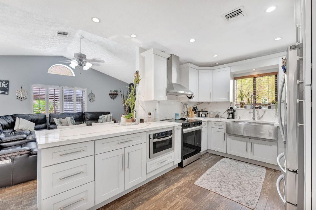 1221 SW 59th Avenue, Plantation, FL 33317 Photo