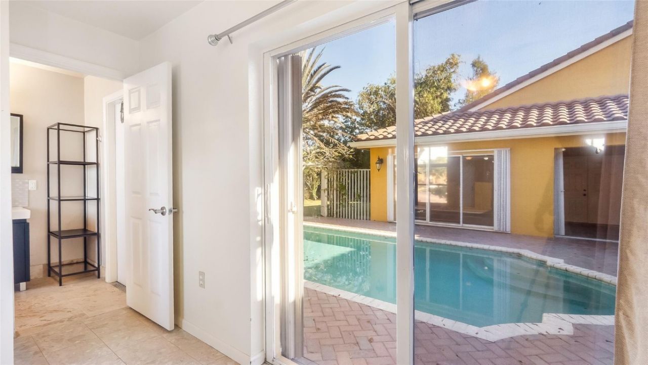 19820 SW 7th Place, Pembroke Pines, FL 33029 Photo