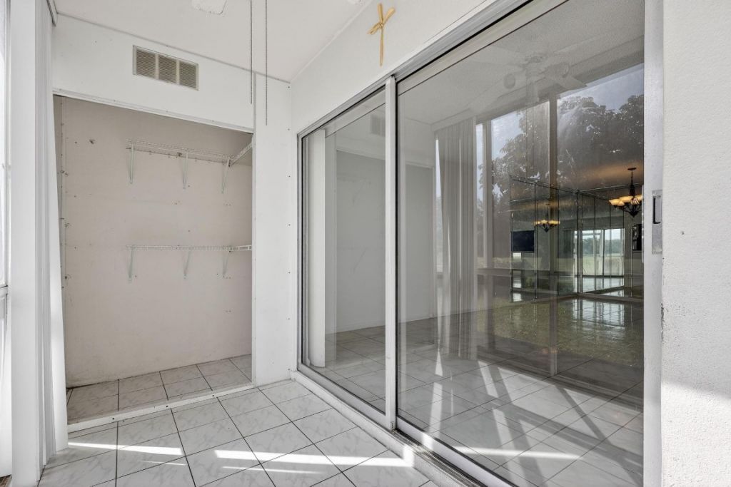 12500 SW 6th Street, Unit 110 N, Pembroke Pines, FL 33027 Photo