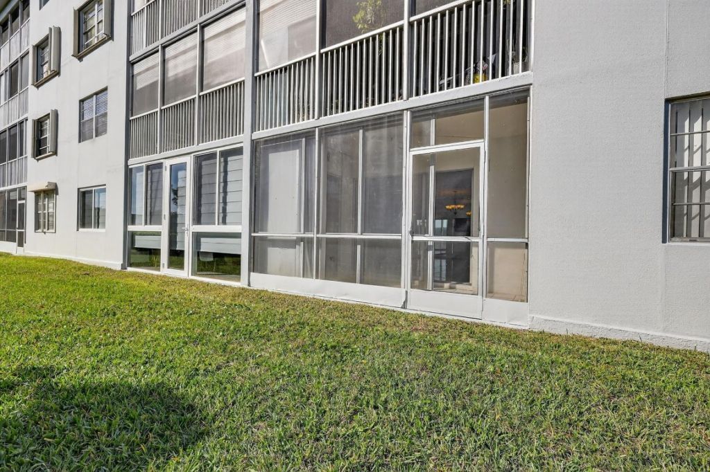 12500 SW 6th Street, Unit 110 N, Pembroke Pines, FL 33027 Photo