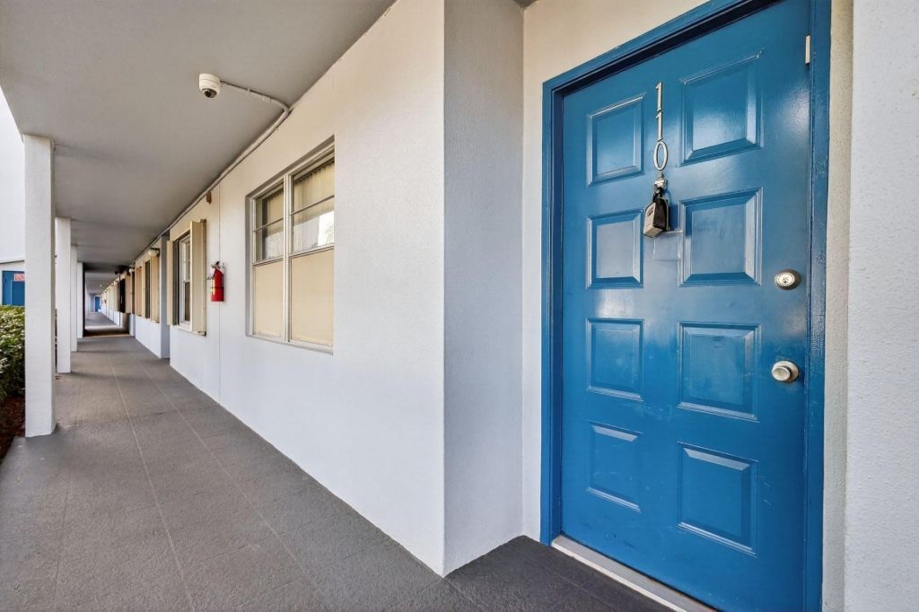 12500 SW 6th Street, Unit 110 N, Pembroke Pines, FL 33027 Photo