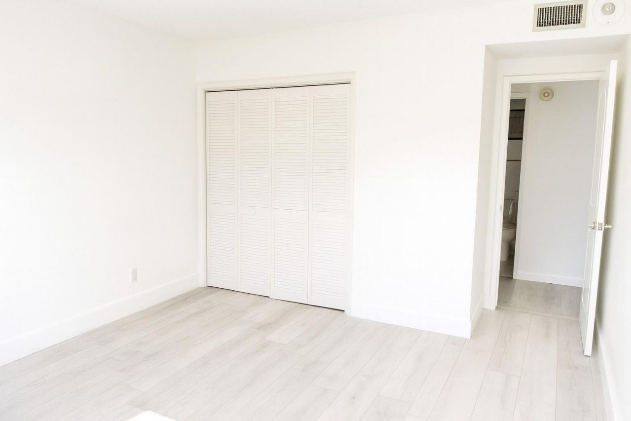 4200 Hillcrest Drive, Unit 201, Hollywood, FL 33021 Photo