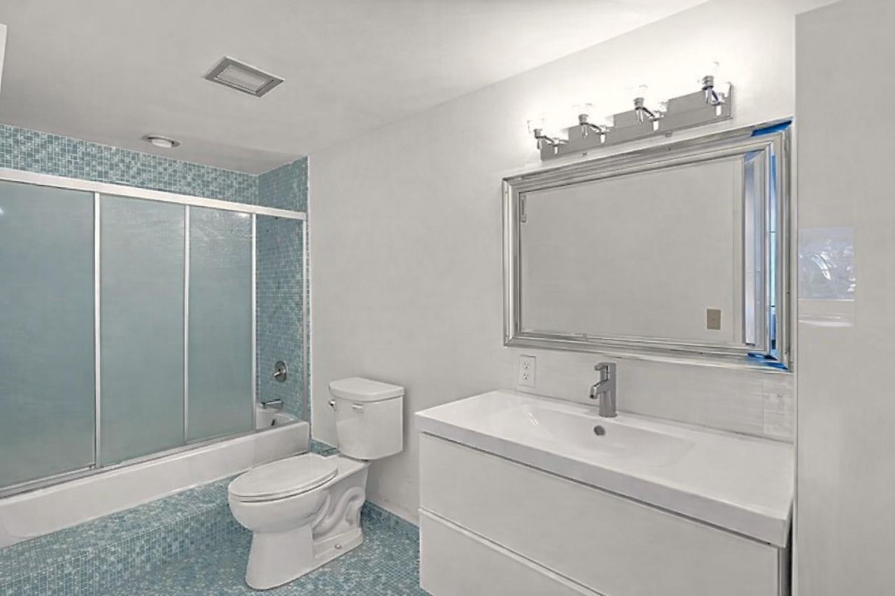 4200 Hillcrest Drive, Unit 201, Hollywood, FL 33021 Photo