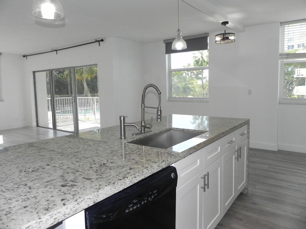 4200 Hillcrest Drive, Unit 201, Hollywood, FL 33021 Photo