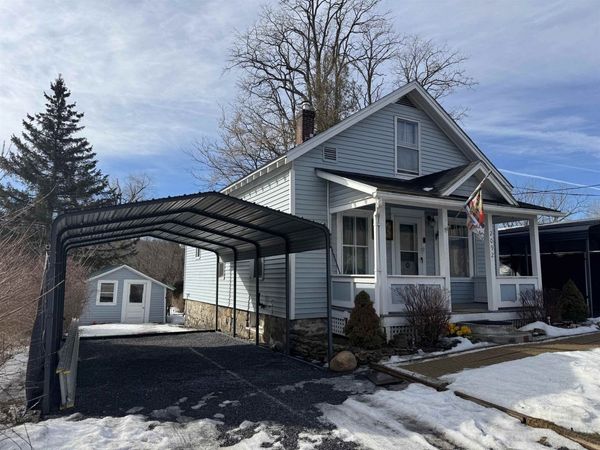 2092 N Bennington Road, Bennington, VT 05257