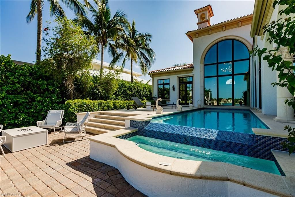 2450 Tarpon Rd, Naples, FL 34102 Photo