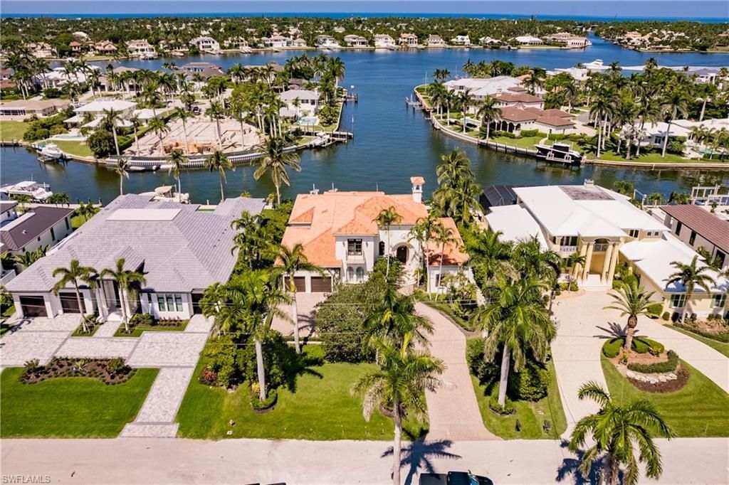 2450 Tarpon Rd, Naples, FL 34102 Photo