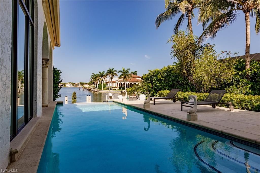 2450 Tarpon Rd, Naples, FL 34102 Photo