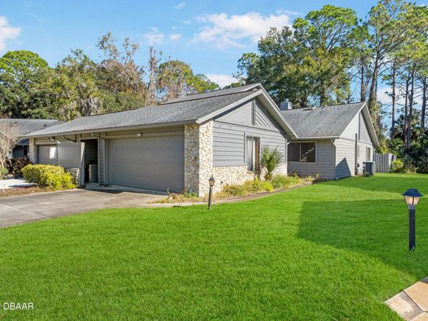 196 Deer Lake Circle, Ormond Beach, FL 32174