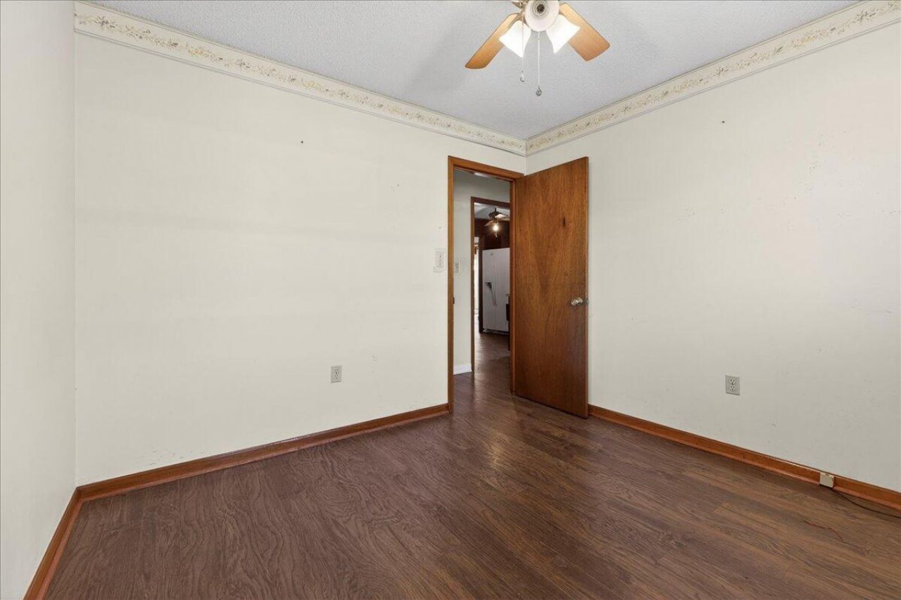 7737 Ovaldale Drive Photo 20