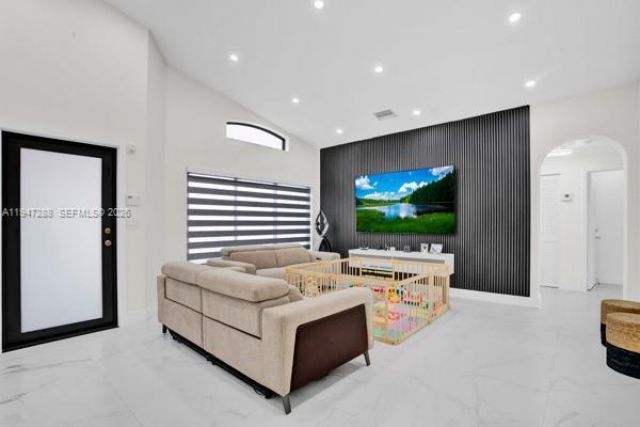 4917 SW 154th Ave, Miami, FL 33185 Photo