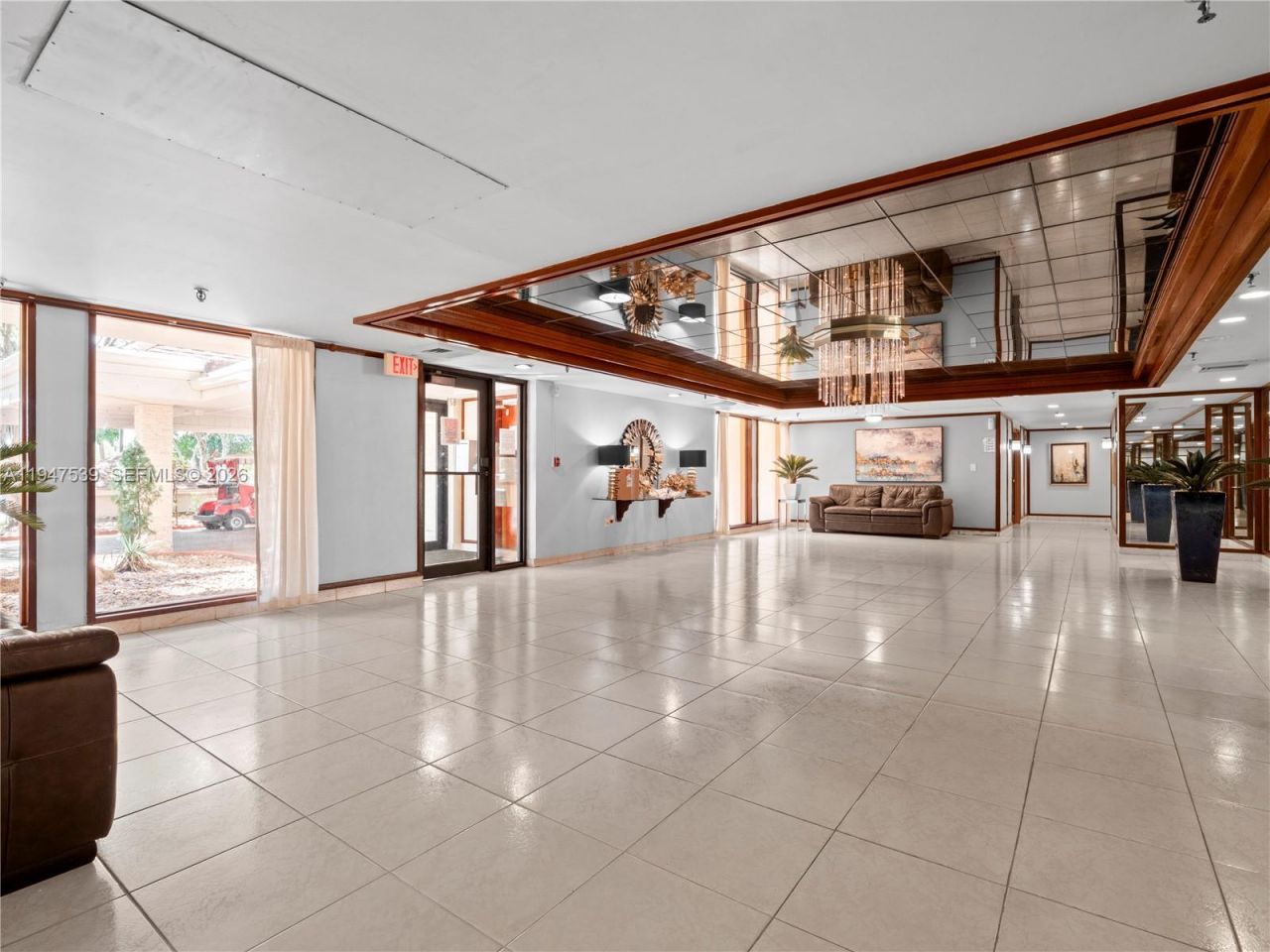 671 NE 195th St , Unit 329E, Miami, FL 33179 Photo