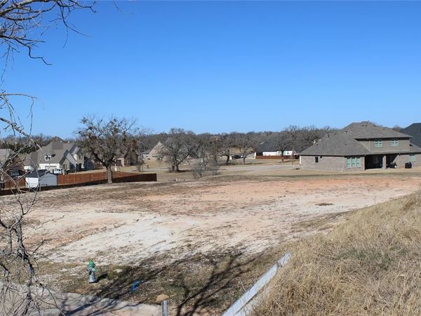 107 Heritage Drive , Boyd, TX 76023