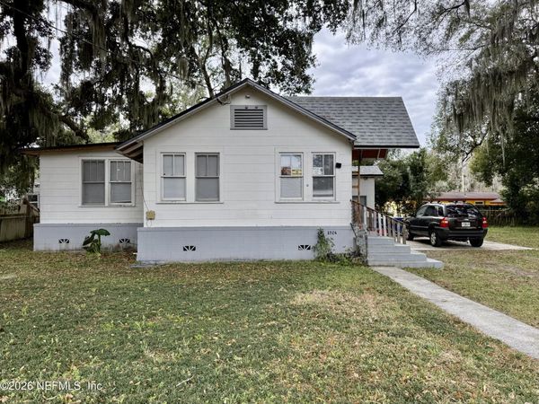 8726 6TH Avenue, Jacksonville, FL 32208