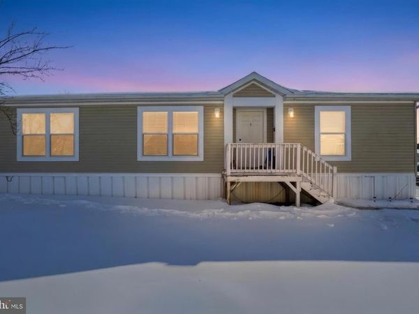 206 CHESAPEAKE ESTATES, THOMASVILLE, PA 17364