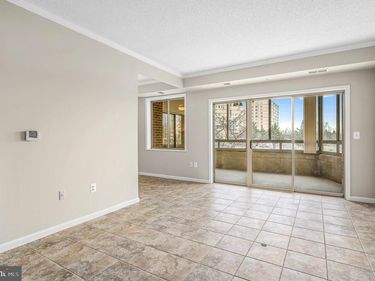 19375 CYPRESS RIDGE TERRACE, Unit 114, LEESBURG, VA 20176