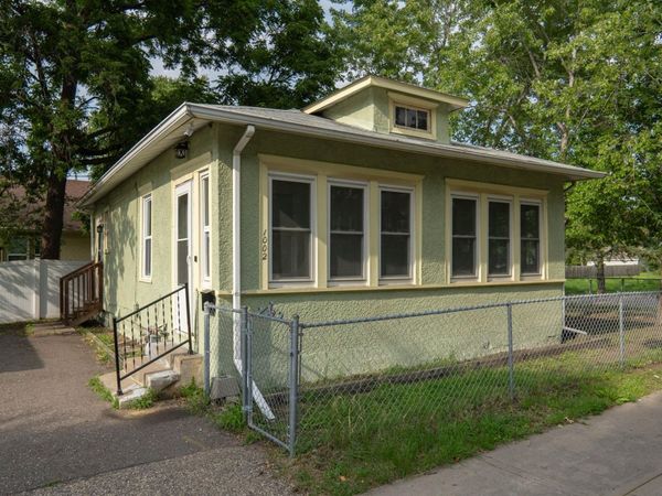 1002 Lowry Avenue N, Minneapolis, MN 55411