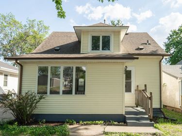 188 Wyoming Street E, Saint Paul, MN 55107