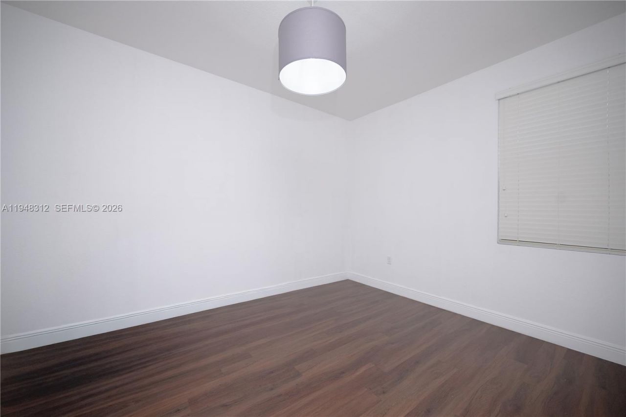 9866 NW 10th St, Miami, FL 33172 Photo