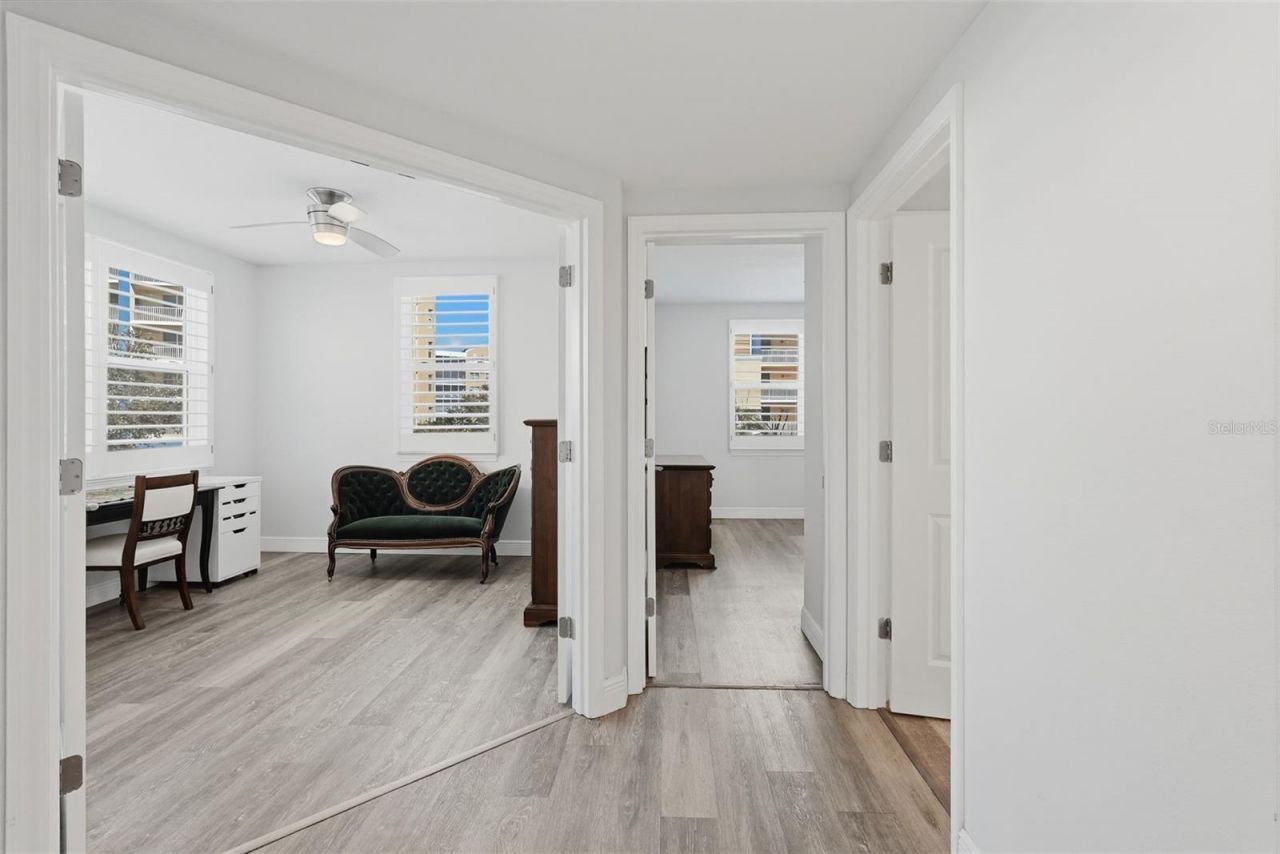 960 Starkey Road, Unit 8106, Largo, FL 33771 Photo